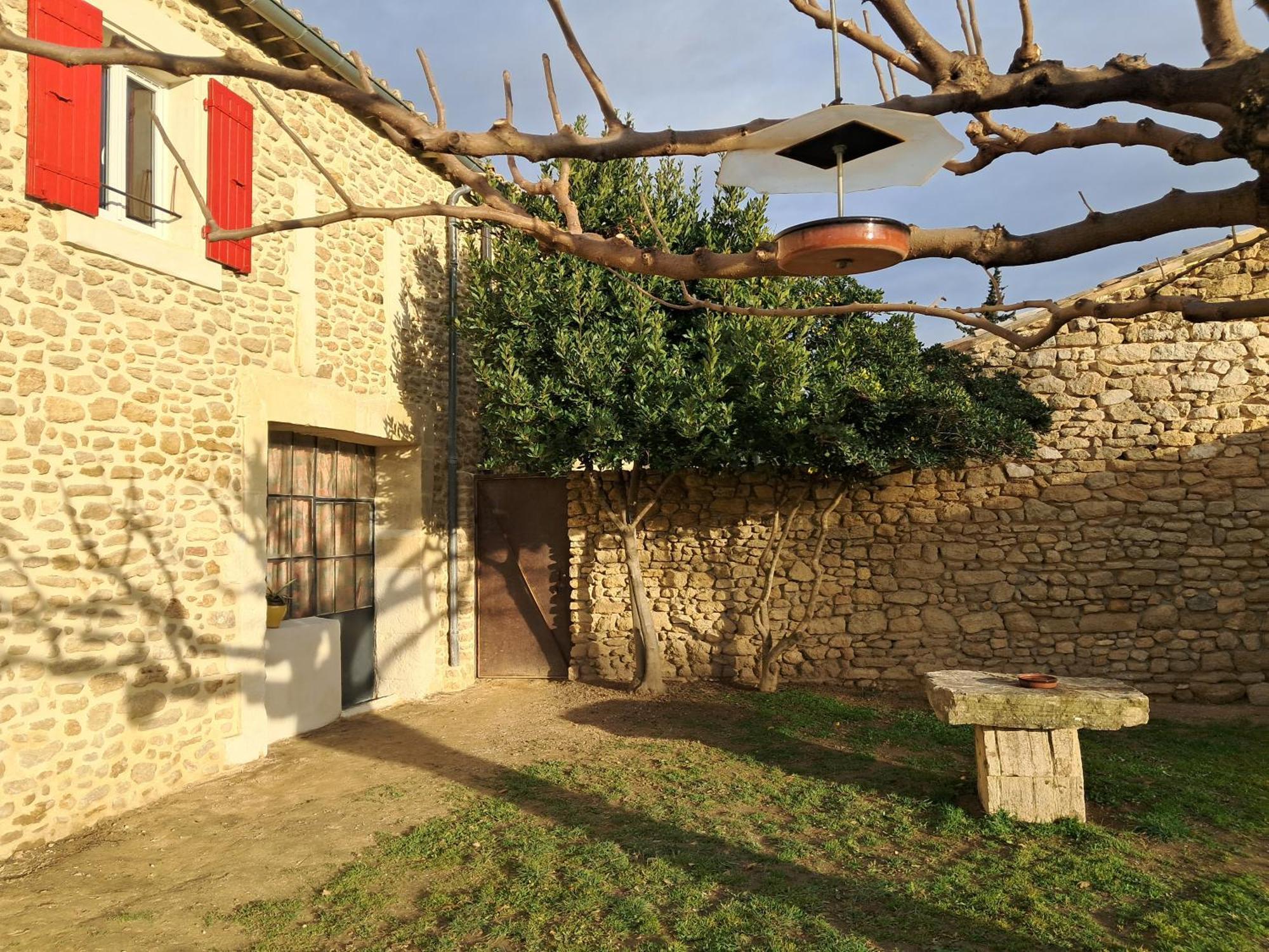 Chez Vero Chambres D'Hotes & Maison En Pierre Contemporaine Suze-la-Rousse Exterior foto